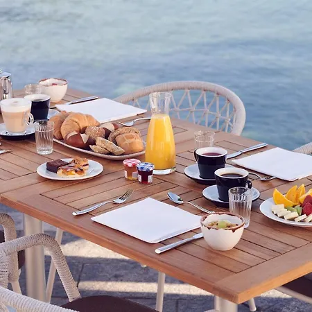 Piazza & Restaurants Hotell