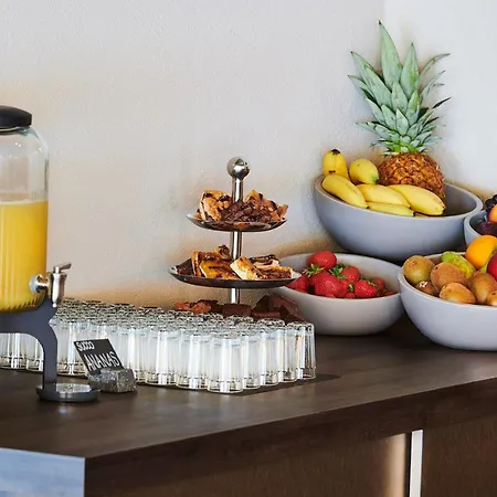 Piazza & Restaurants Hotell