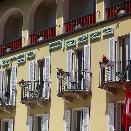 Piazza & Restaurants Ascona