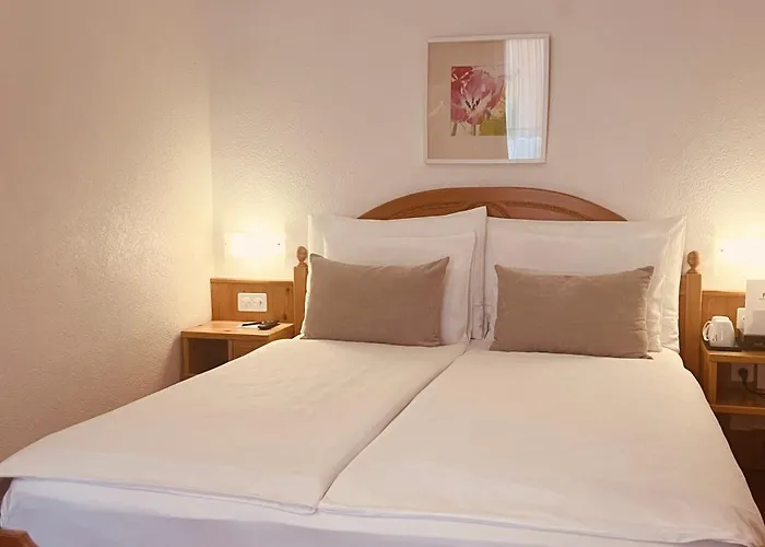 Ξενοδοχείο Piazza & Restaurants