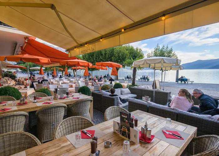 Piazza & Restaurants Ασκόνα