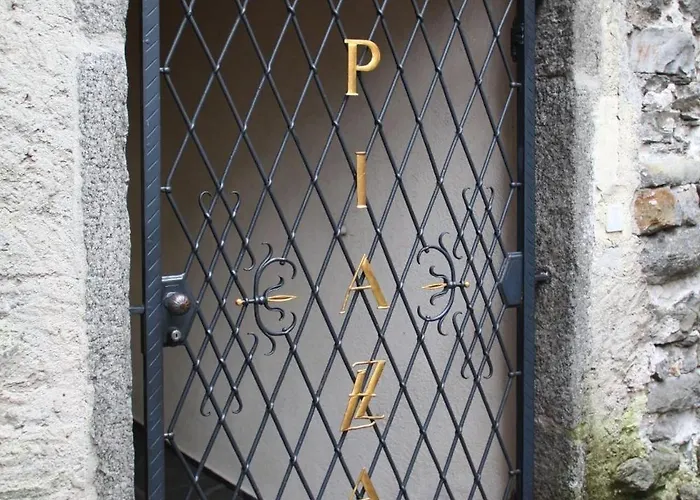 Ξενοδοχείο Piazza & Restaurants