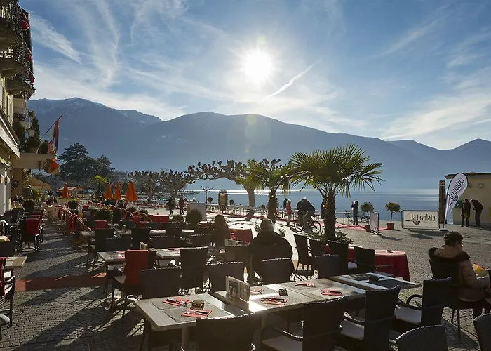 Piazza & Restaurants Ασκόνα