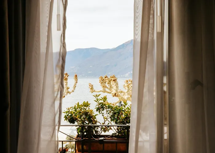 Piazza & Restaurants Hotell 2*