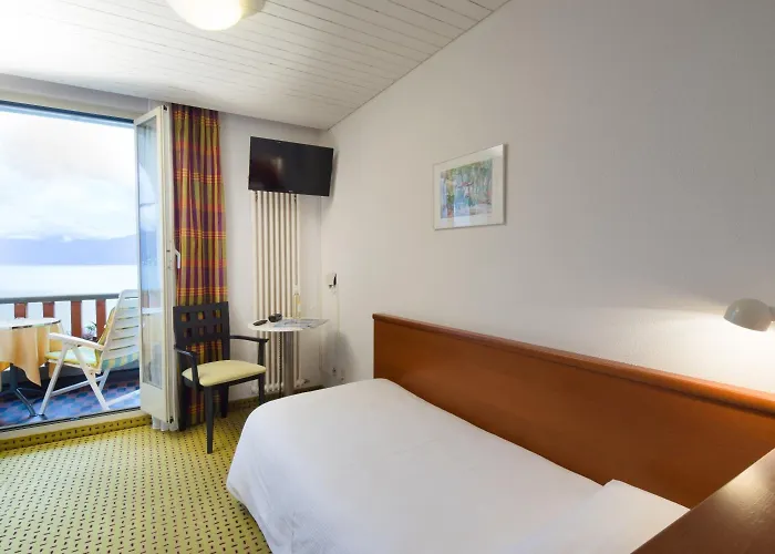 Piazza & Restaurants Hotell 2*